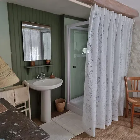 Chez Brown Oda ve Kahvaltı Saint-Thomas-de-Cônac