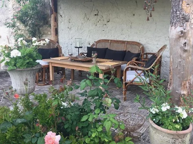 Chez Brown Bed & Breakfast